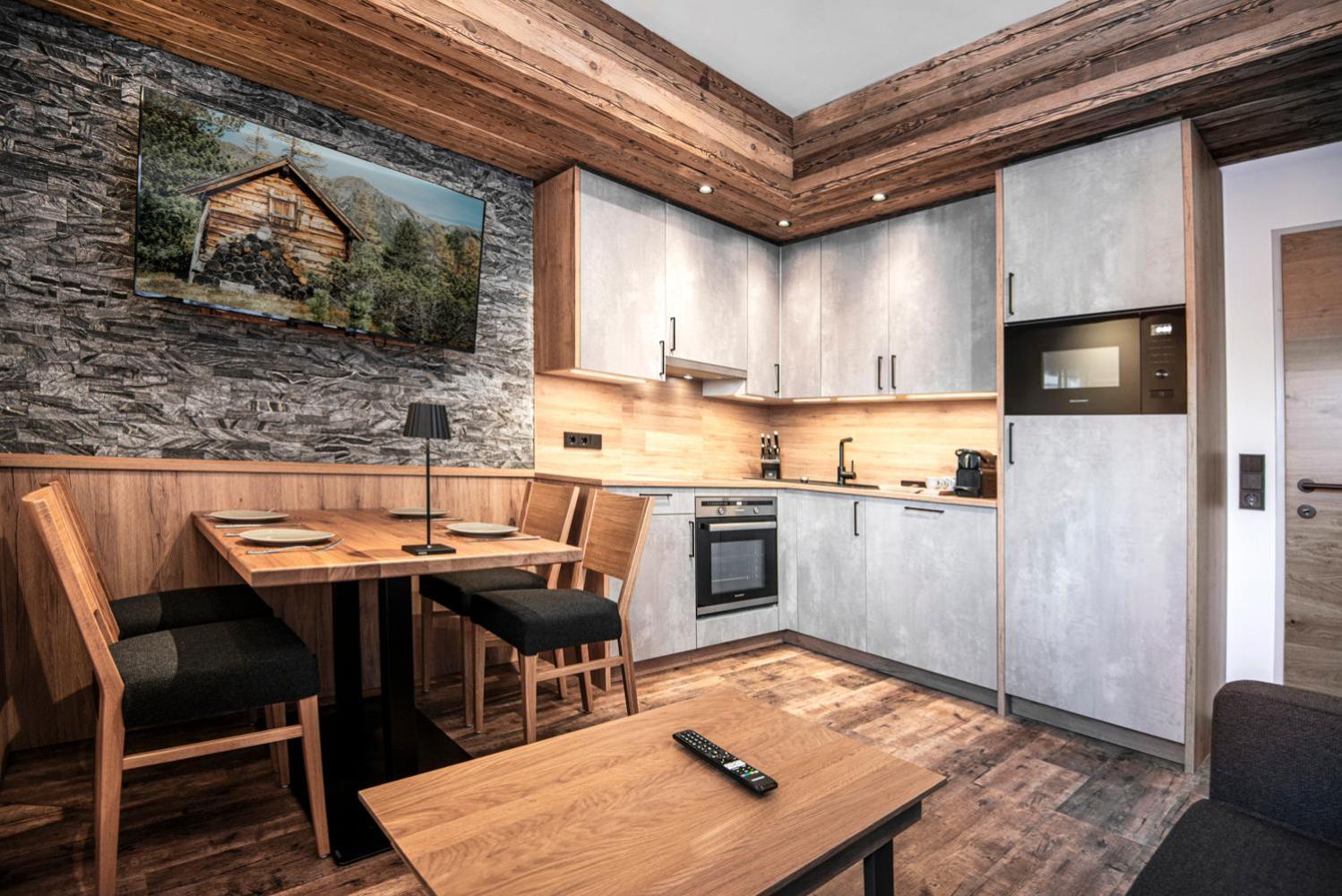 Alpinspa Zur Post - Bergbahn Von 16 Mai Bis November 2025 Inklusive บาดกัสไตน์ ภายนอก รูปภาพ
